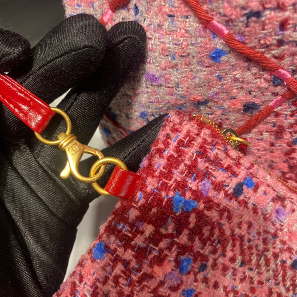 CHANEL 22 HANDBAG Wool Tweed Large  Pink