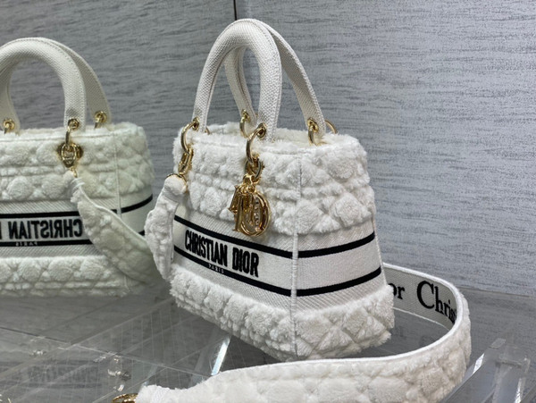 Christian Dior MEDIUM LADY D-LITE BAG Latte Cannage Shearling