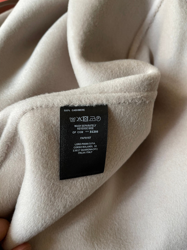 Loro Piana Cashmere Denice Cape White