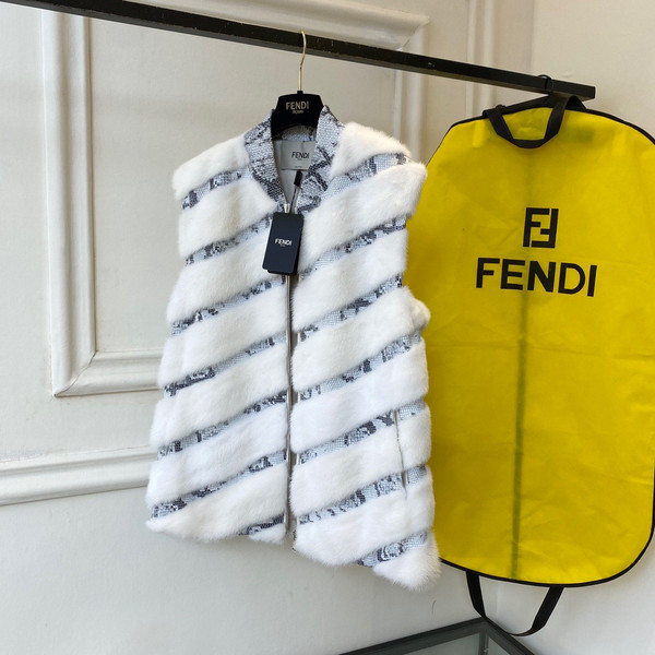  Fendi Gilet White mink gilet 