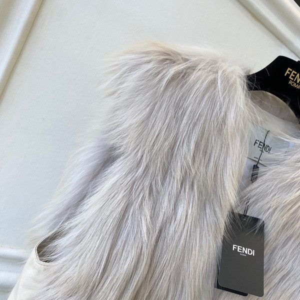 Fendi Gilet White fox-fur  gilet