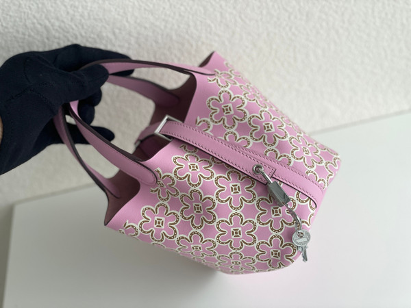 Hermès "Lucky Daisy" Mauve Sylvestre Swift Picotin Lock 18 Palladium Hardware, 2022