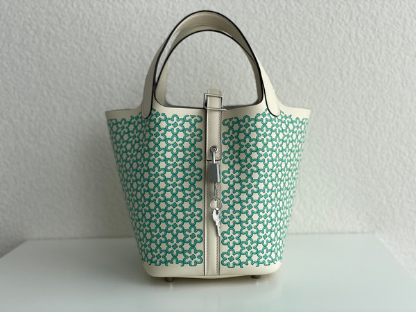 Hermès "Lucky Daisy" NataSwift Picotin Lock 18 Palladium Hardware, 2022
