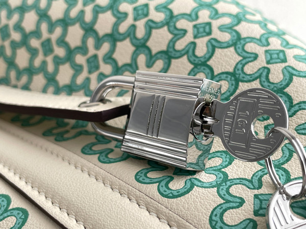 Hermès "Lucky Daisy" NataSwift Picotin Lock 18 Palladium Hardware, 2022