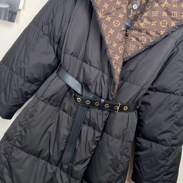 Louis Vuitton 1AA8X7 LONG PILLOW PUFFER WRAP COAT