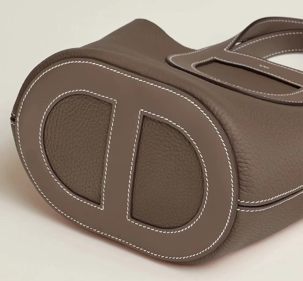 Hermes In-The-Loop 18 Bag Etoupe