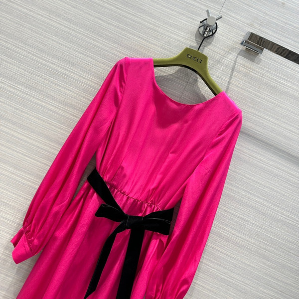 Gucci Silk belted dress