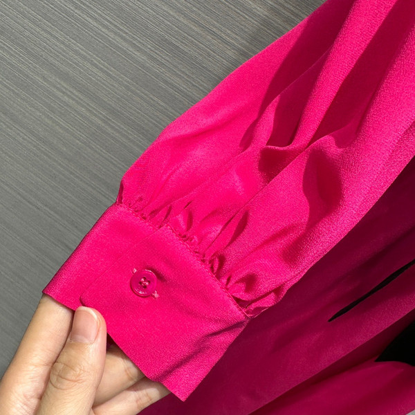 Gucci Silk belted dress