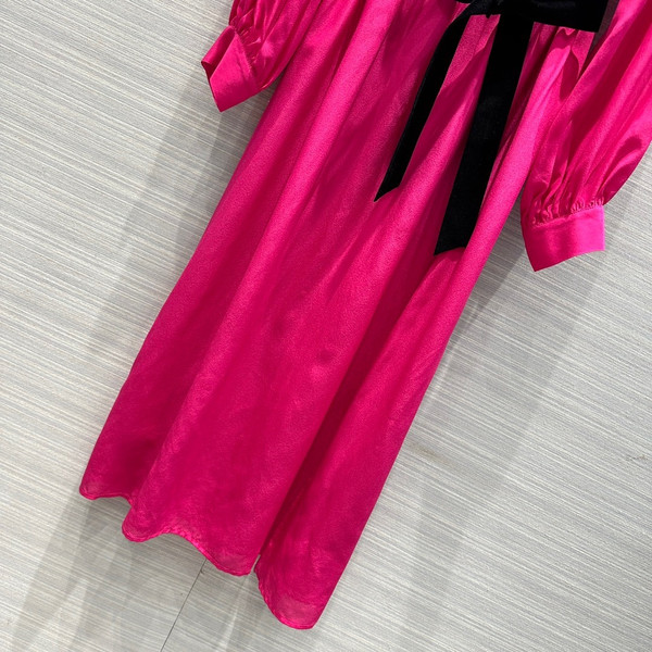 Gucci Silk belted dress