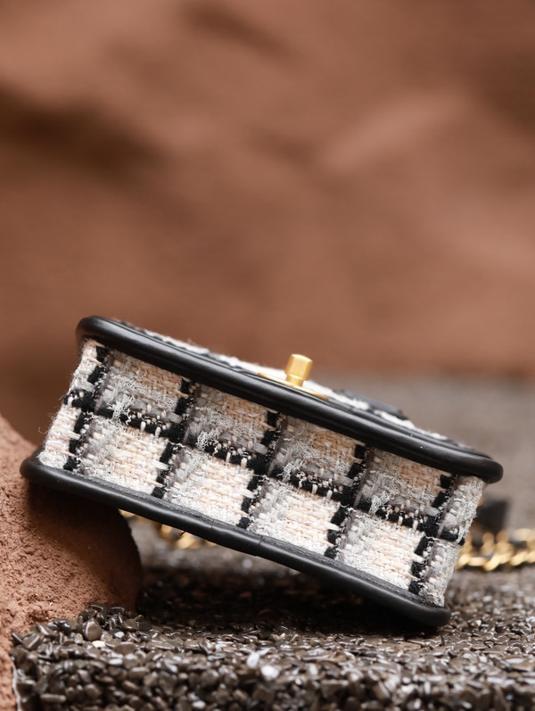 CHANEL SMALL FLAP BAG WITH TOP HANDLE