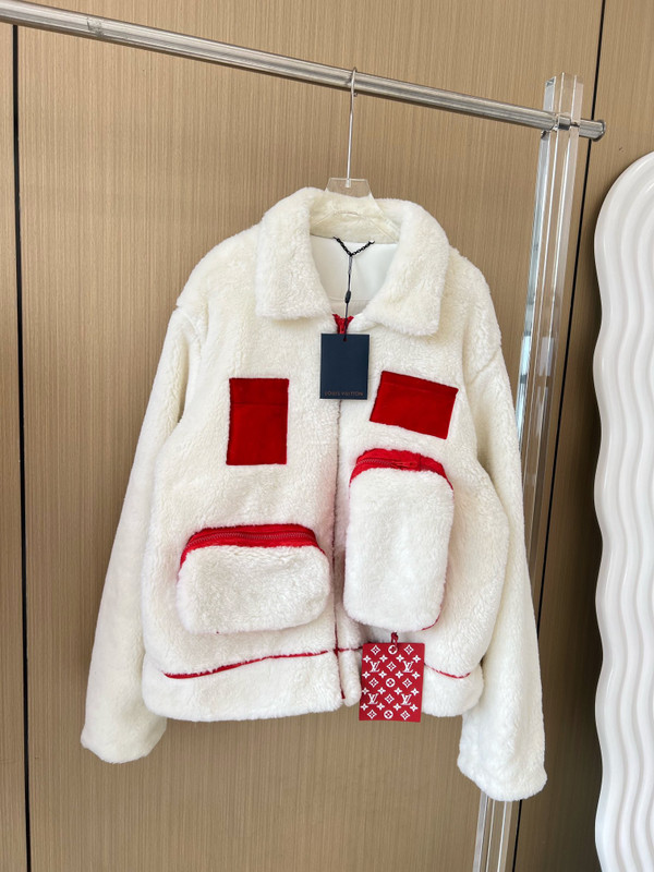 Louis Vuitton 1AAV2E MULTIPOCKET SHEARLING JACKET