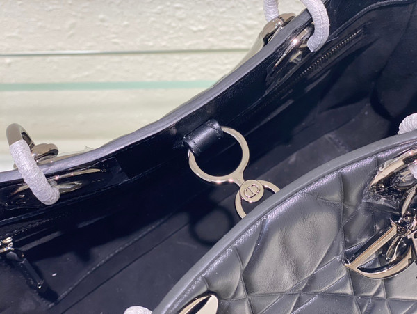 [Priority Release] Christian Dior The lady Dior 95.22 Bag Large Black