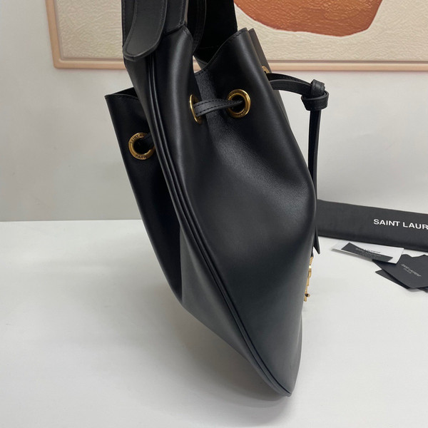 Saint Laurent PARIS VII MEDIUM HOBO BAG IN LEATHER