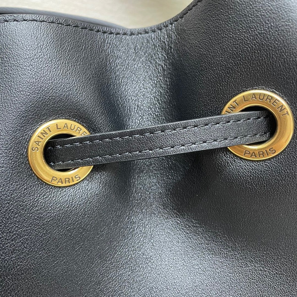 Saint Laurent PARIS VII MEDIUM HOBO BAG IN LEATHER