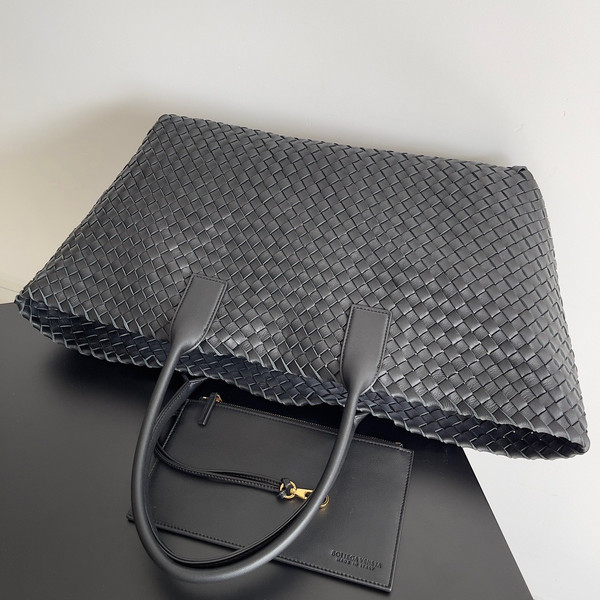 Bottega Veneta Large Cabat in Black
