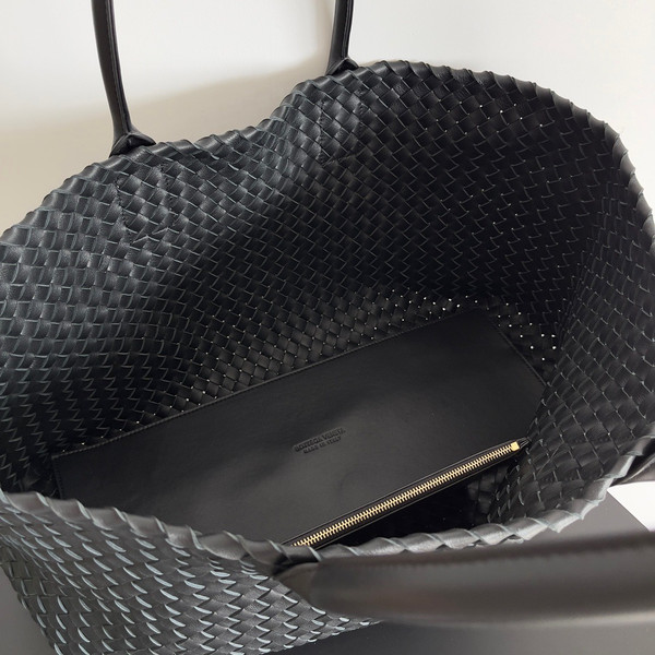 Bottega Veneta Large Cabat in Black