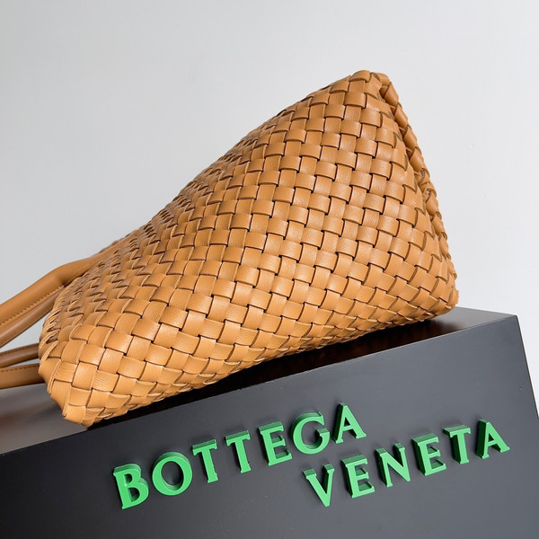Bottega Veneta Large Cabat in Brown