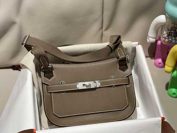 Hermès Jypsiere Mini Etoupe Evercolor Palladium Hardware