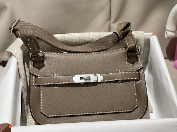 Hermès Jypsiere Mini Etoupe Evercolor Palladium Hardware