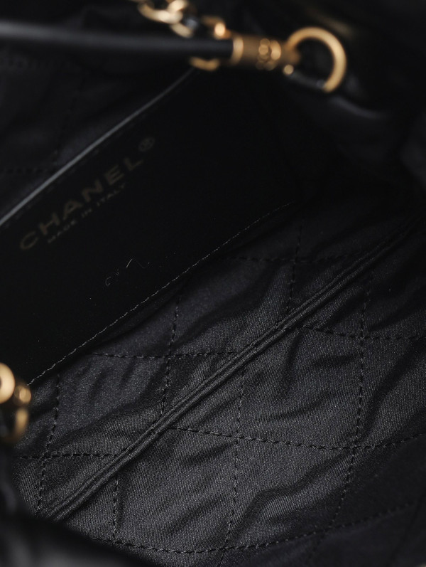 CHANEL 22 MINI HANDBAG GOLD LOGO BLACK SS2023 BLACK