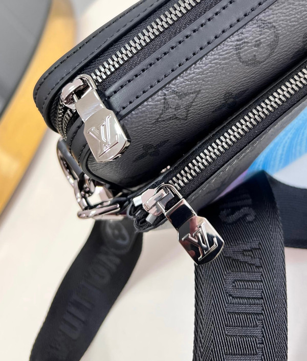 Louis Vuitton M82108 LV x YK Félicie Pochette Blue