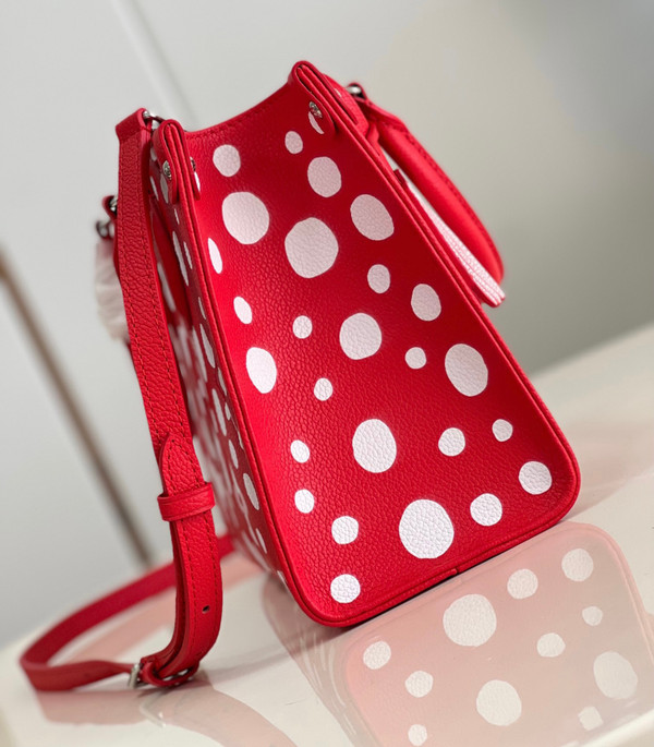 Louis Vuitton M46412 LV x YK OnTheGo PM
