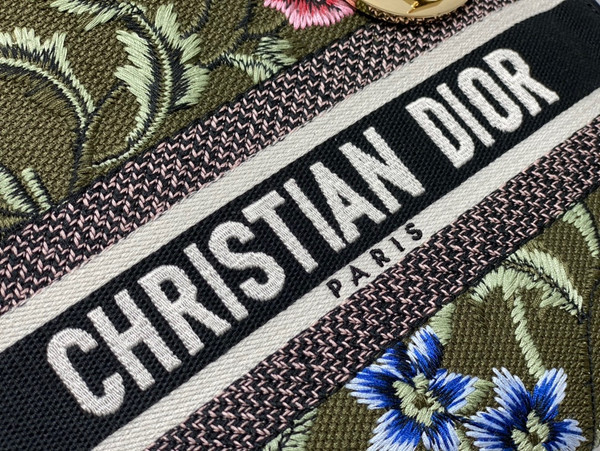 Christian Dior MEDIUM LADY D-LITE BAG Green Multicolor Dior Petites Fleurs Embroidery