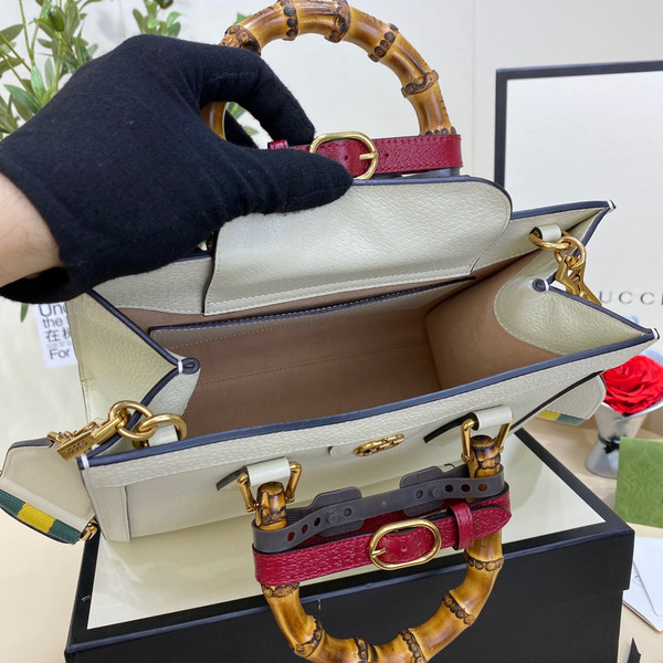 Gucci Diana small tote bag White