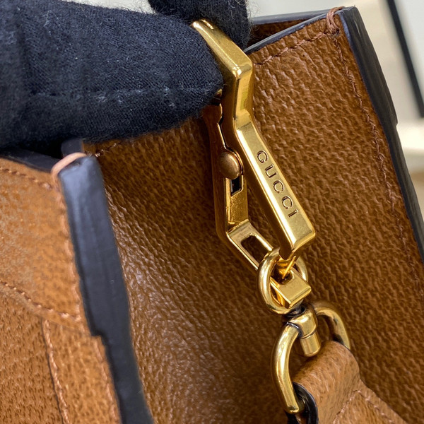 Gucci Diana small tote bag Brown