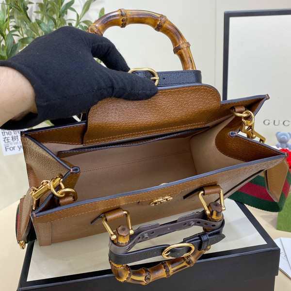 Gucci Diana small tote bag Brown