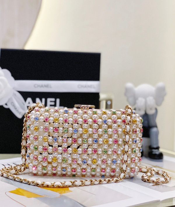 Chanel EVENING BAG SS2023 Glass Pearls & Gold-Tone Metal