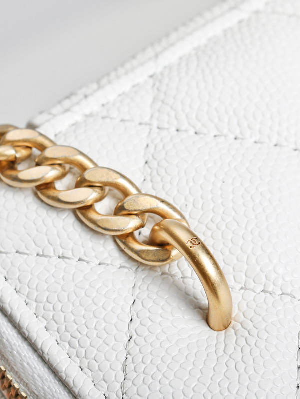 Chanel CLUTCH WITH CHAIN WHITE SS2023