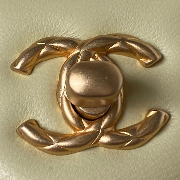 Chanel SMALL VANITY CASE SS2023