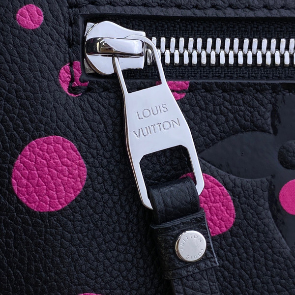 Louis Vuitton M46420 LV x YK Pochette Métis