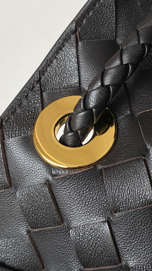 Bottega  Veneta Small Andiamo Bag Black