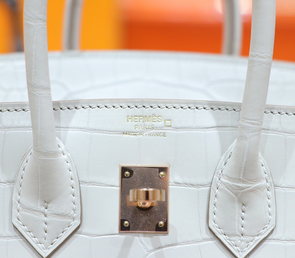 Hermes Birkin 25cm Craie Matte Alligator  with Gold hardware