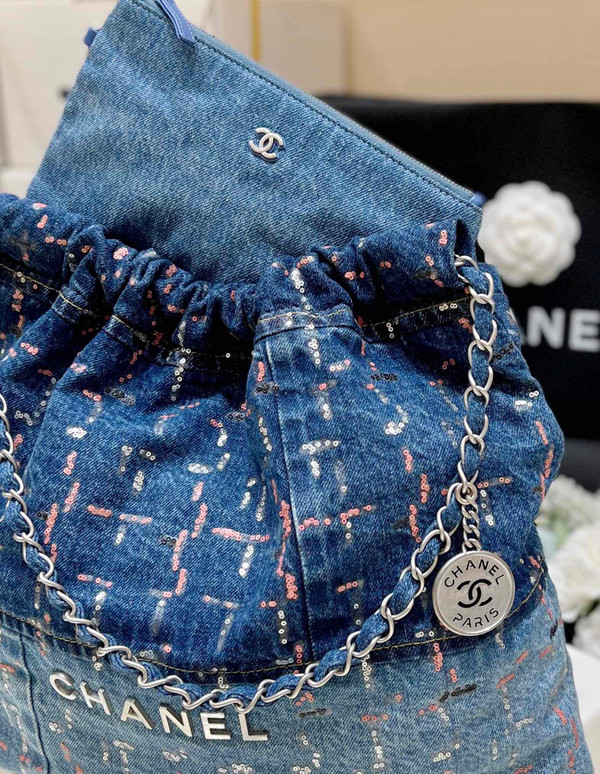 CHANEL Haut  Couture 22 HANDBAG Glittered Denim Medium AW 2023
