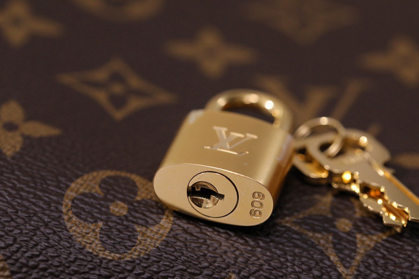 Louis Vuitton M41055 Montaigne BB