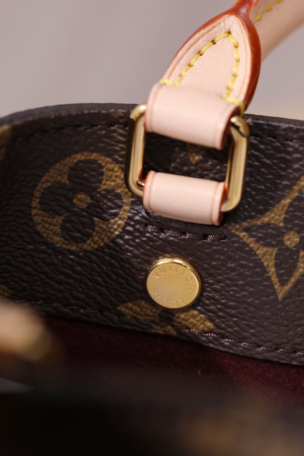 Louis Vuitton M41055 Montaigne BB