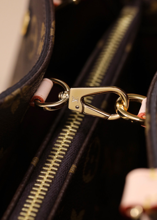 Louis Vuitton M41055 Montaigne BB