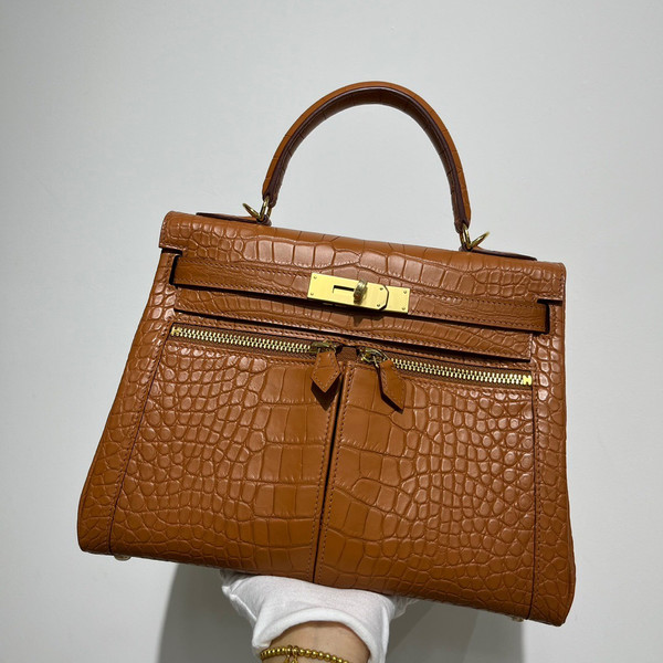HERMES LAKIS 28 GOLD ALLIGATOR IN  GOLD HARDWARE
