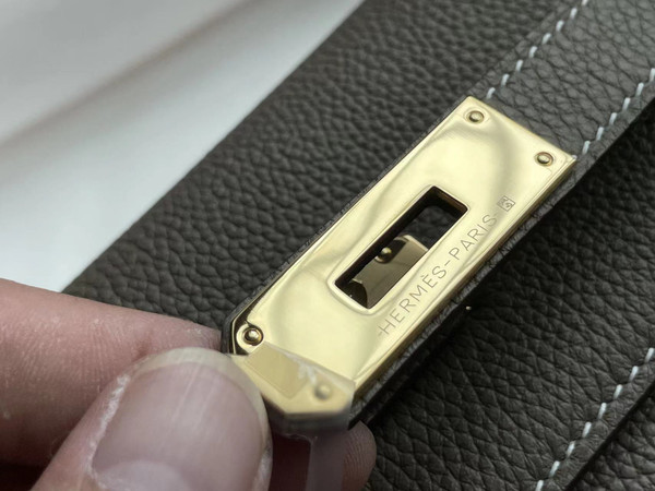 HERMES Kelly Messenger 27 ETOUPE TOGO GOLD HARDWARE