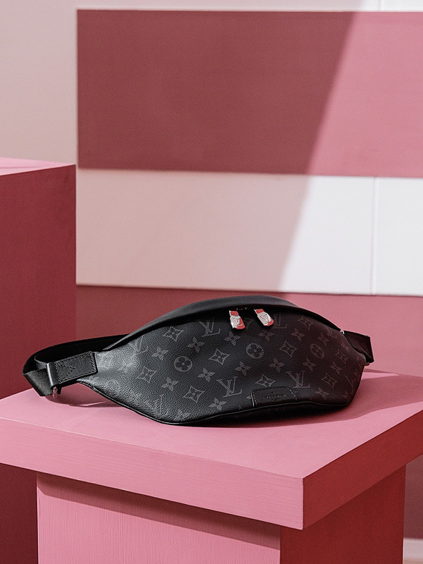 Louis Vuitton M46035 Discovery Bumbag PM