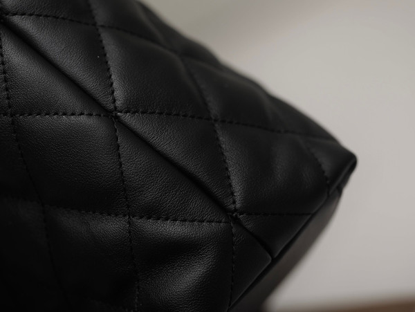 CHANEL MAXI HOBO BAG 2023 BLACK