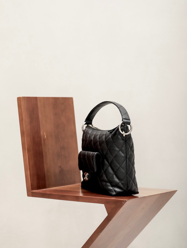 CHANEL MAXI HOBO BAG 2023 BLACK