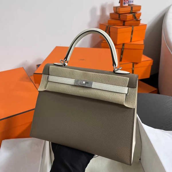 Hermes Special Order Craie/ Etoupe Kelly 25 cm Epsom Palladium  Hardware