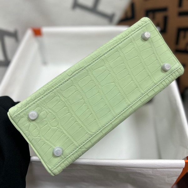 Hermes Mint Alligator KELLY 25 WITH PALLADIUM  HARDWARE