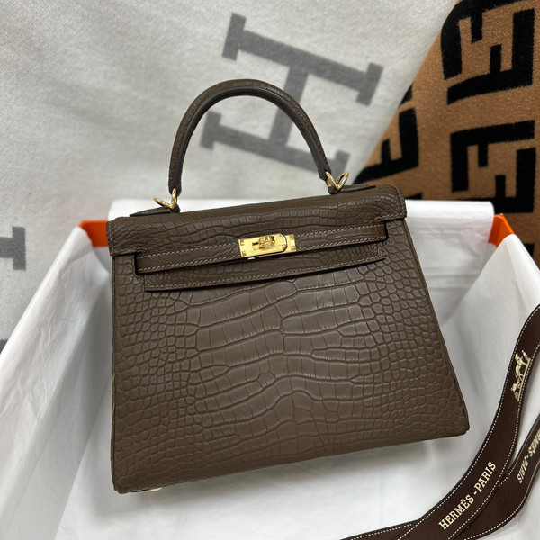 Hermes Chocolate Alligator KELLY 25 WITH GOLD  HARDWARE
