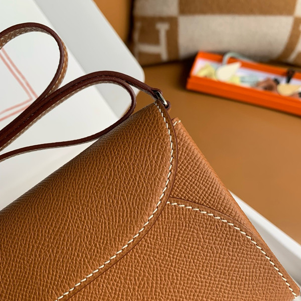 HERMÈS Chaine d'Ancre To Go wallet in Gold Epsom leather with Palladium hardware