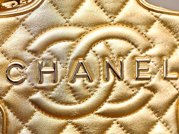 CHANEL STAR HAND BAG GOLD